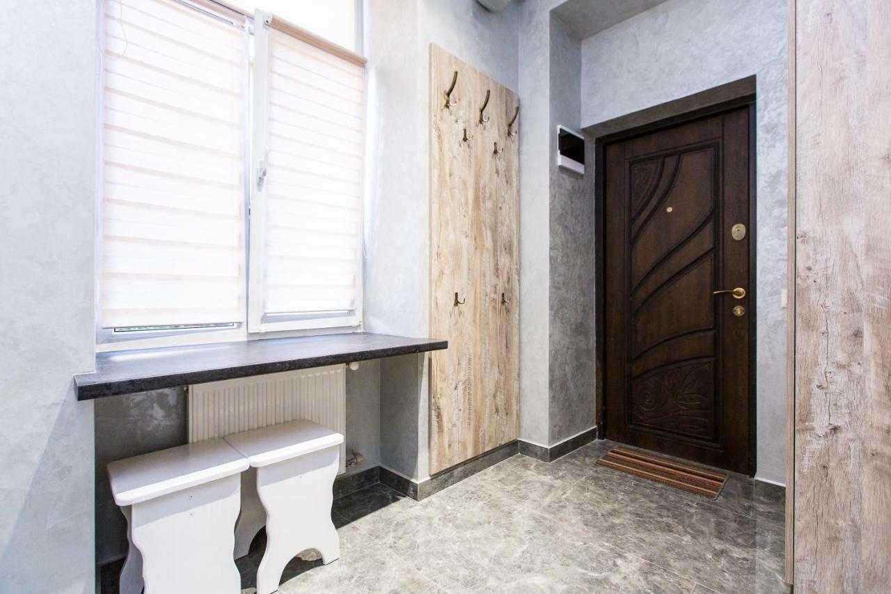 Дизайнерська Віп Квартира По Вулиці Куліша 14 Liov Exterior foto